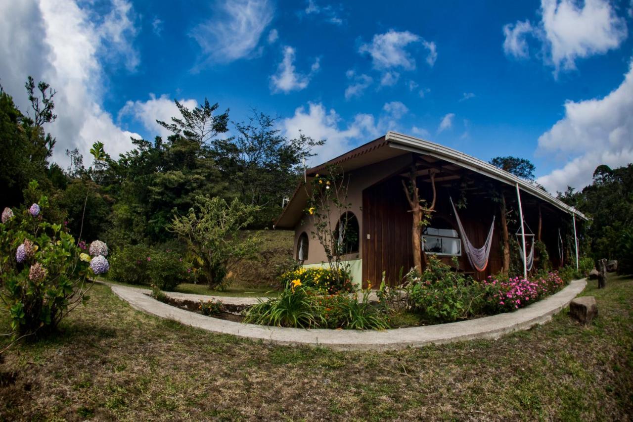 Cabinas Capulin & Farm Monteverde Buitenkant foto